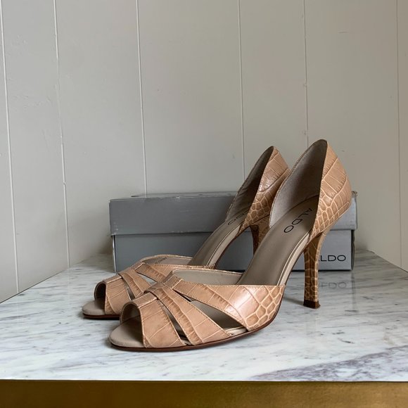 Nude Faux Crocodile Leather Heels size 38 - Picture 11 of 11